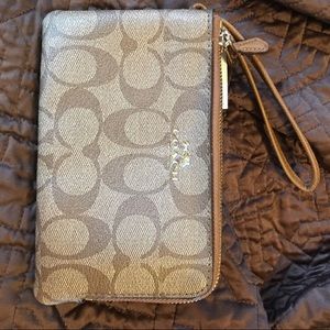 COACH wristlet new with tags